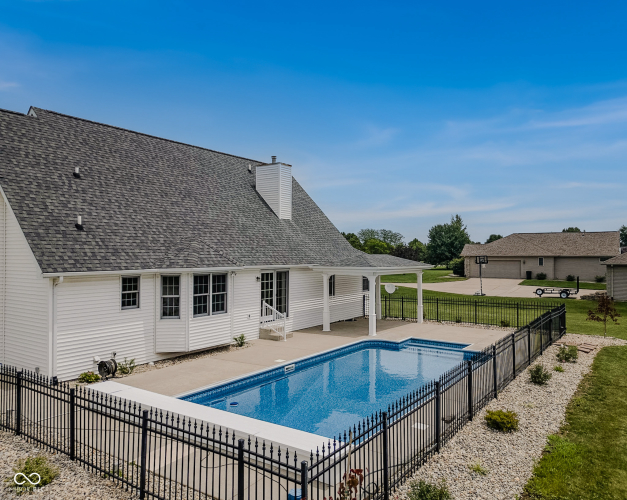 Listing Image 10