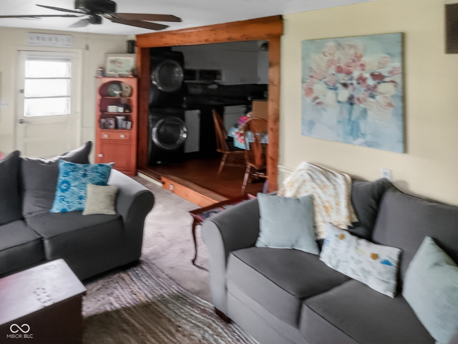 Listing Image 5