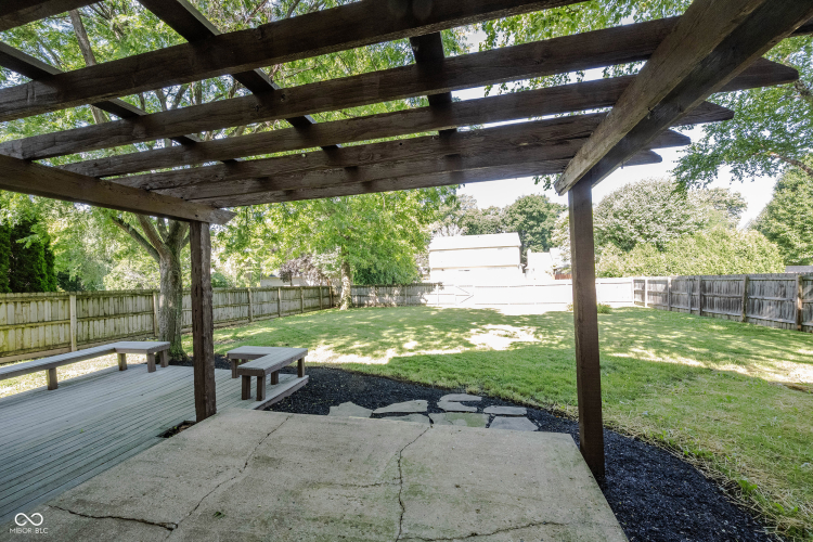 Listing Image 44