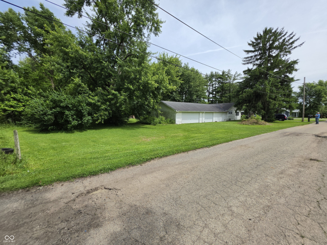 Listing Image 9