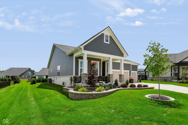 Listing Image 52