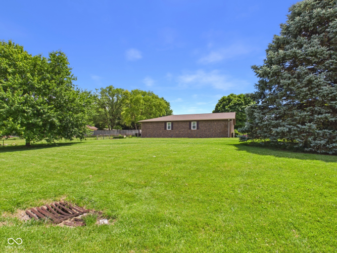 Listing Image 27