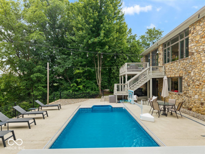 Listing Image 54