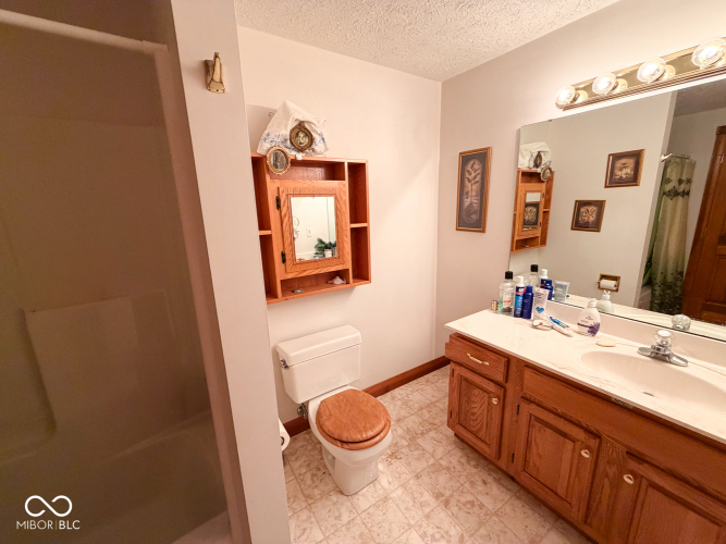 Listing Image 53