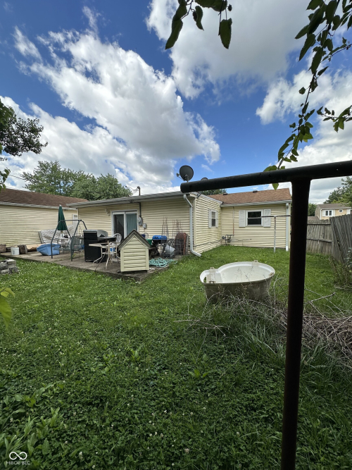 Listing Image 12