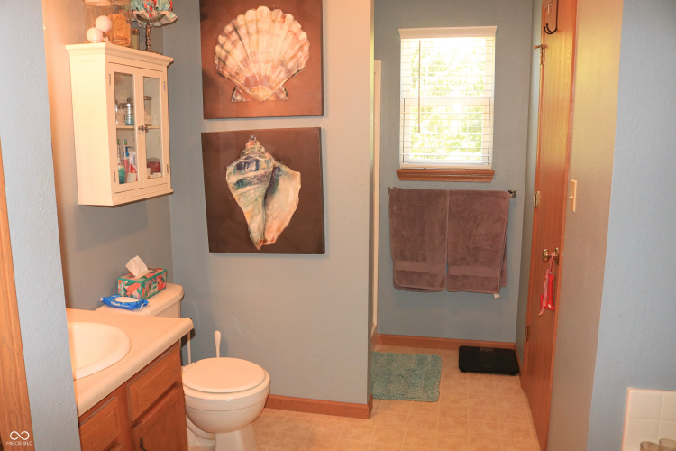 Listing Image 52