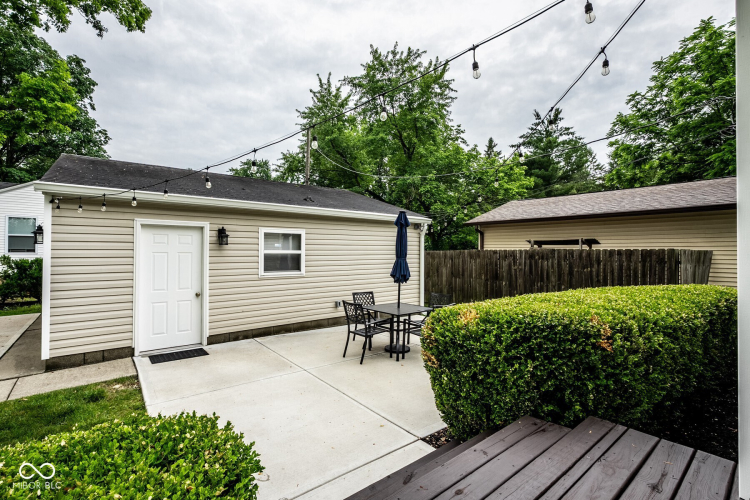 Listing Image 20