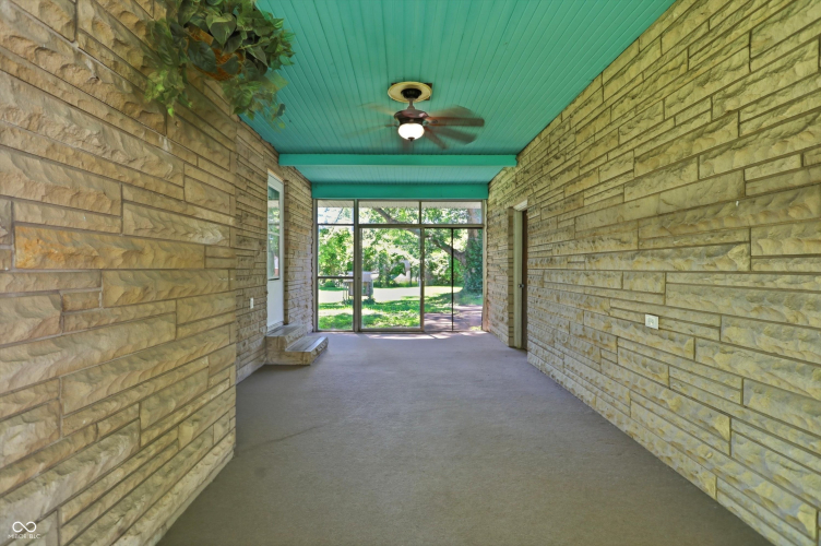 Listing Image 33
