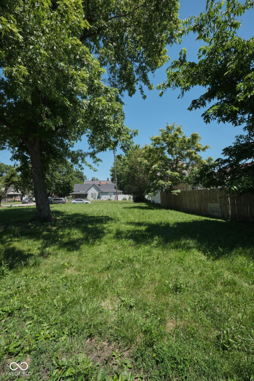 Listing Image 3