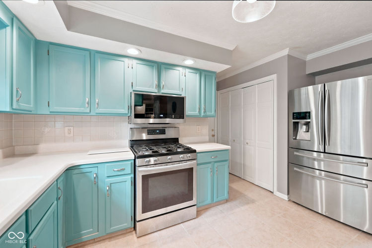 Listing Image 13