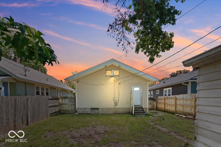 Listing Image 23