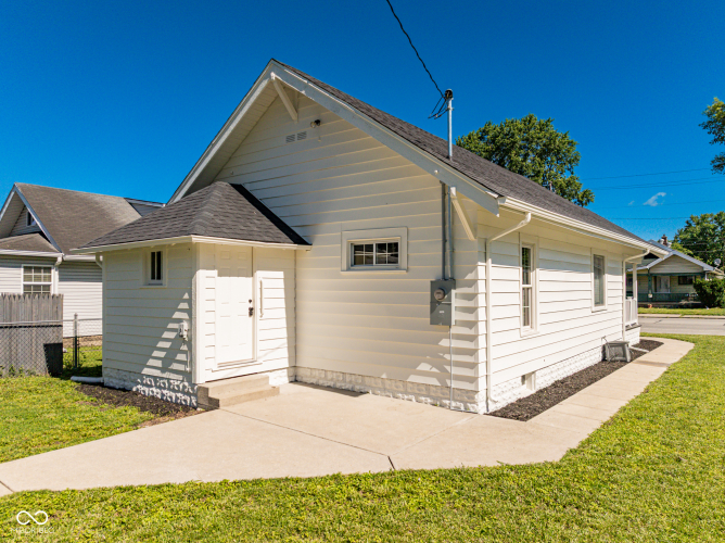 Listing Image 32