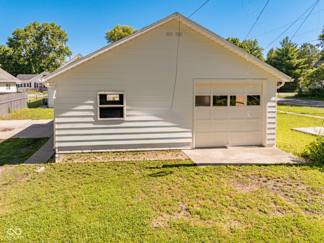 Listing Image 33