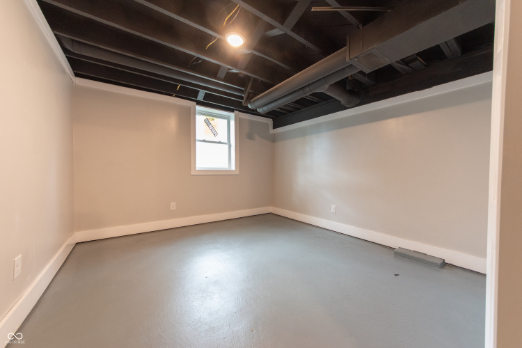 Listing Image 27