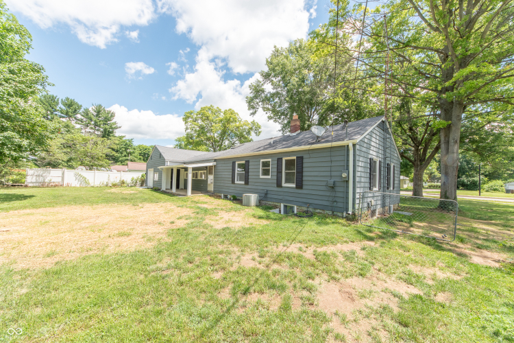 Listing Image 36