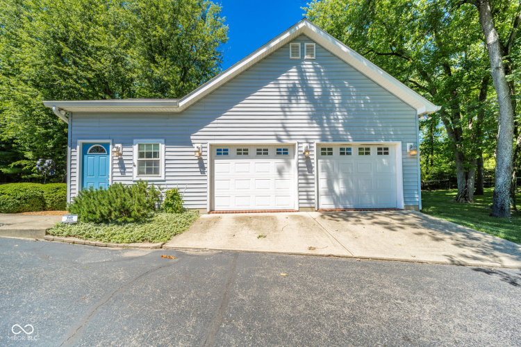 Listing Image 44