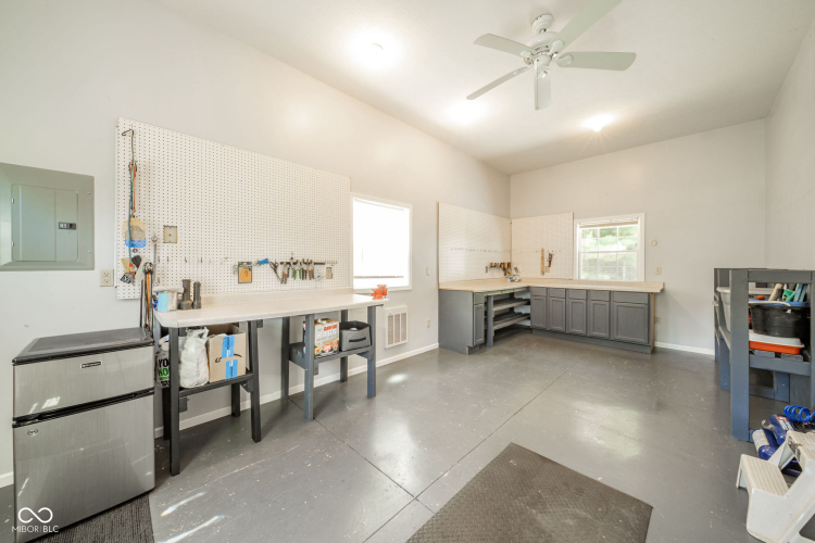 Listing Image 51