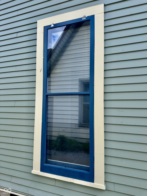 Listing Image 8