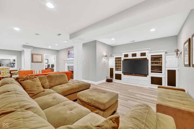 Listing Image 65