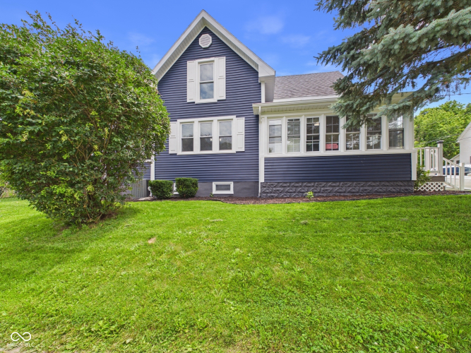 Listing Image 3