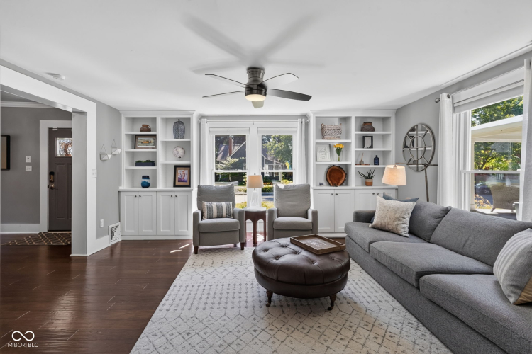 Listing Image 5
