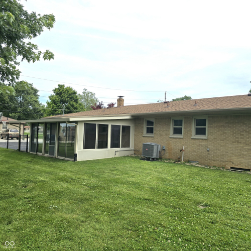 Listing Image 17