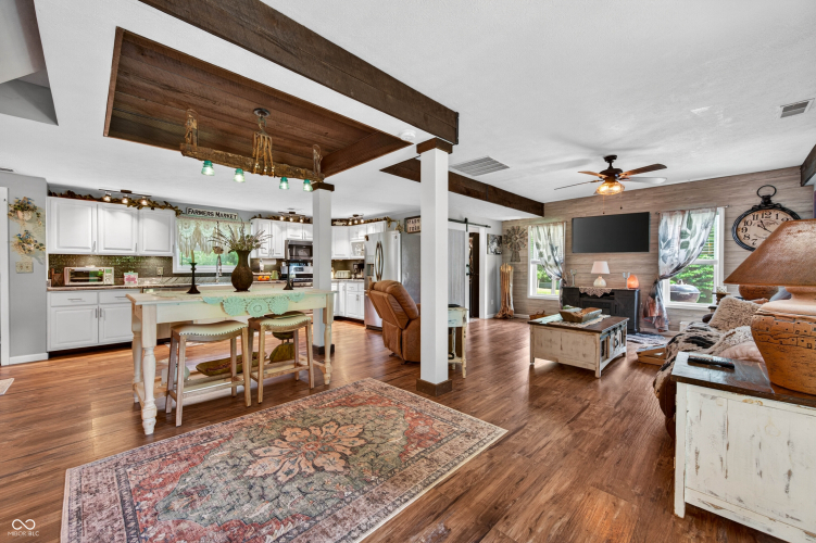 Listing Image 22