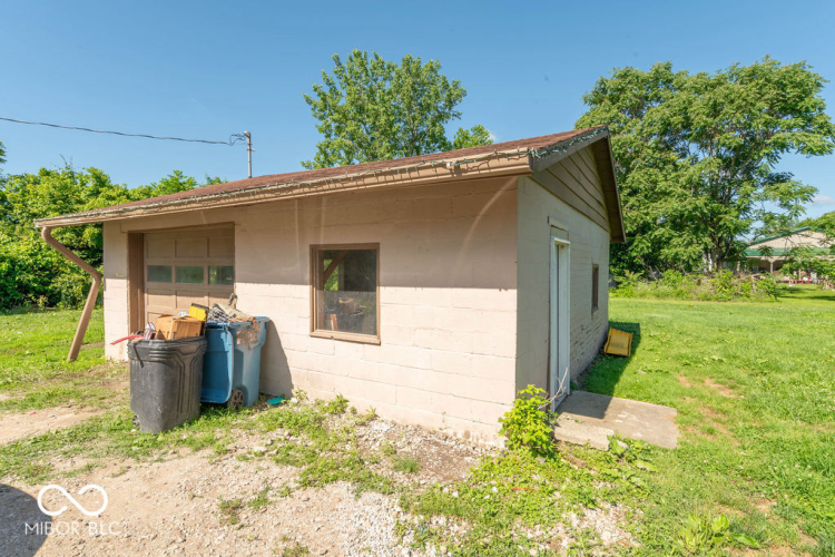 Listing Image 20