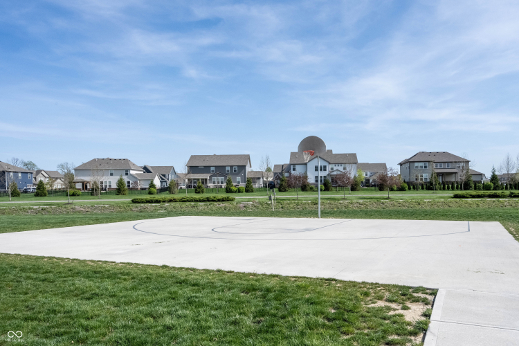 Listing Image 75