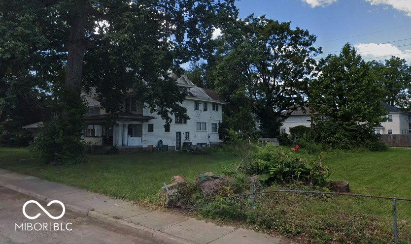 Listing Image 3
