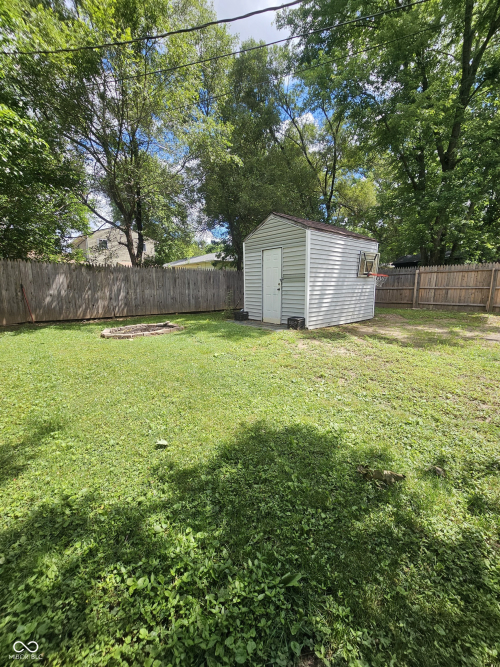 Listing Image 8