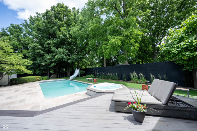 Listing Image 104