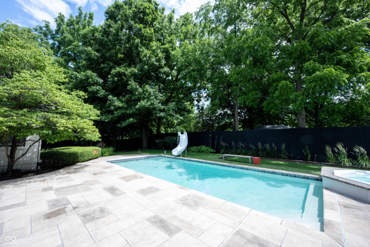 Listing Image 83