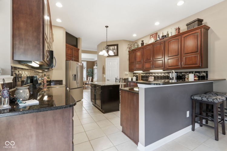 Listing Image 15