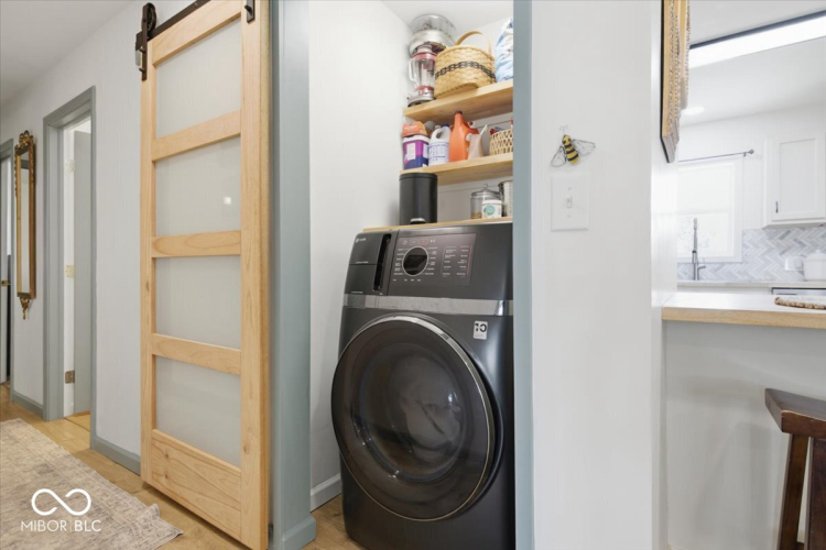 Listing Image 13