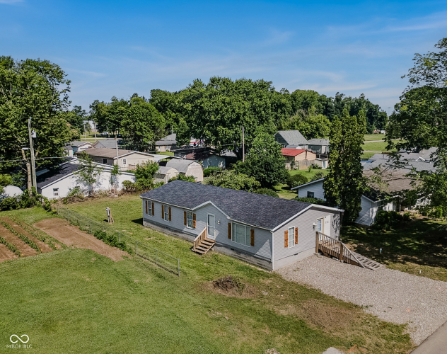 Listing Image 9
