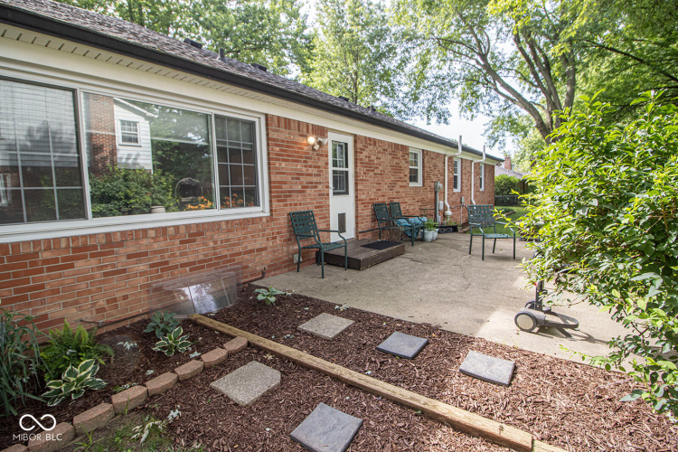 Listing Image 27