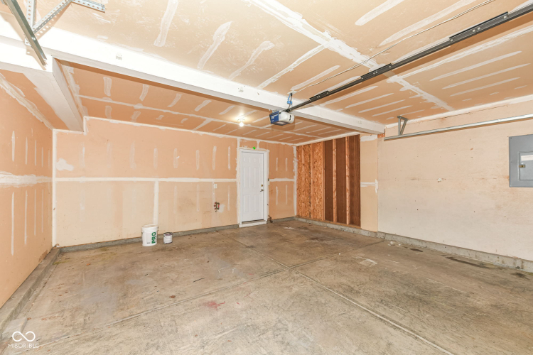Listing Image 29