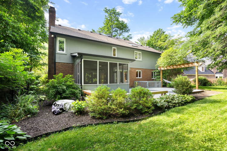 Listing Image 52