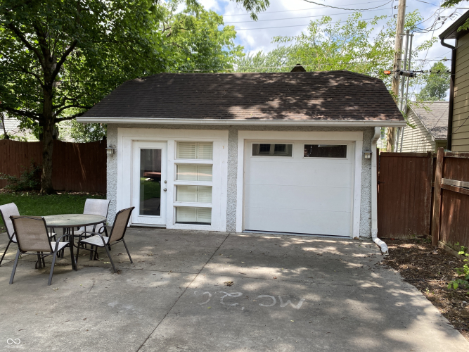 Listing Image 3