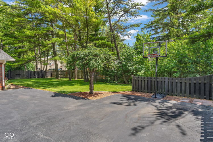 Listing Image 58