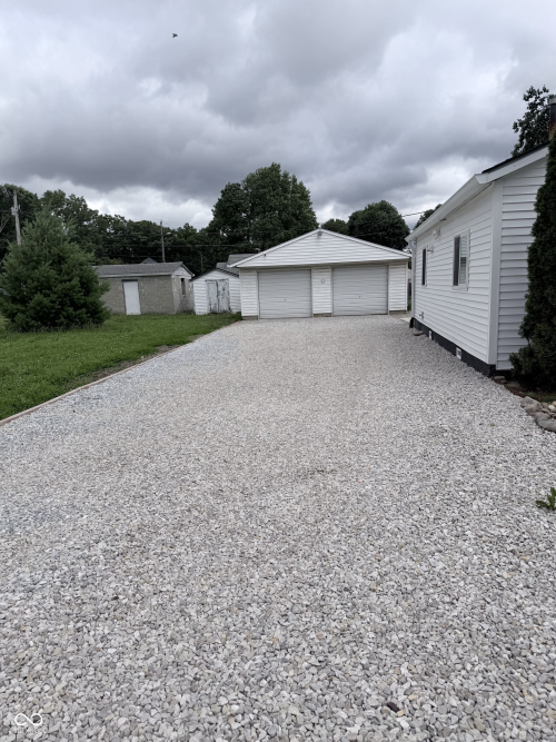 Listing Image 19