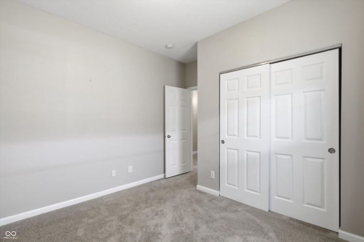 Listing Image 24