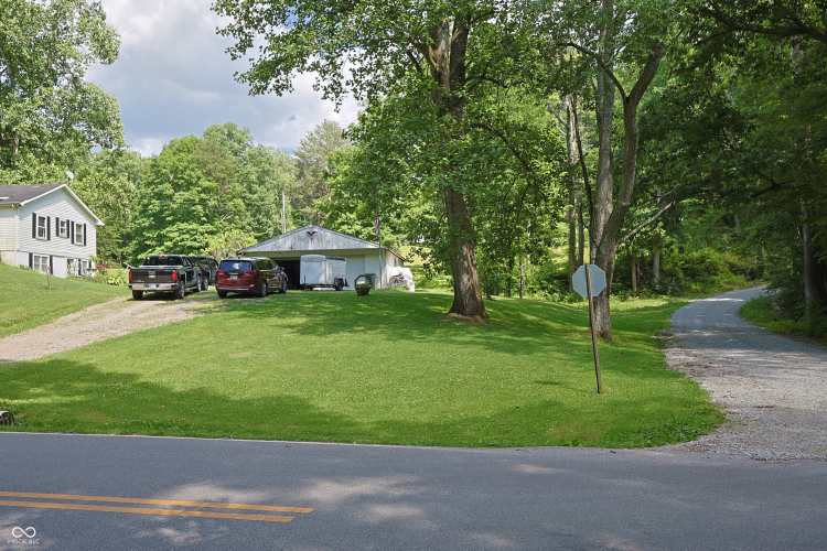 Listing Image 8
