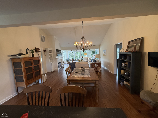 Listing Image 24