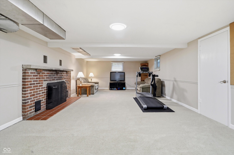 Listing Image 41