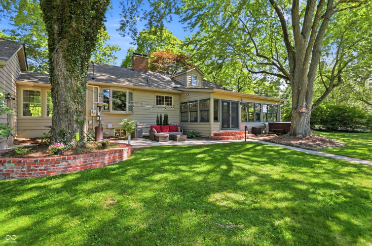Listing Image 6
