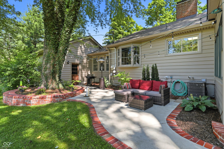 Listing Image 54
