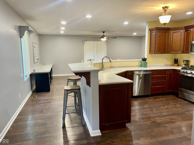 Listing Image 9