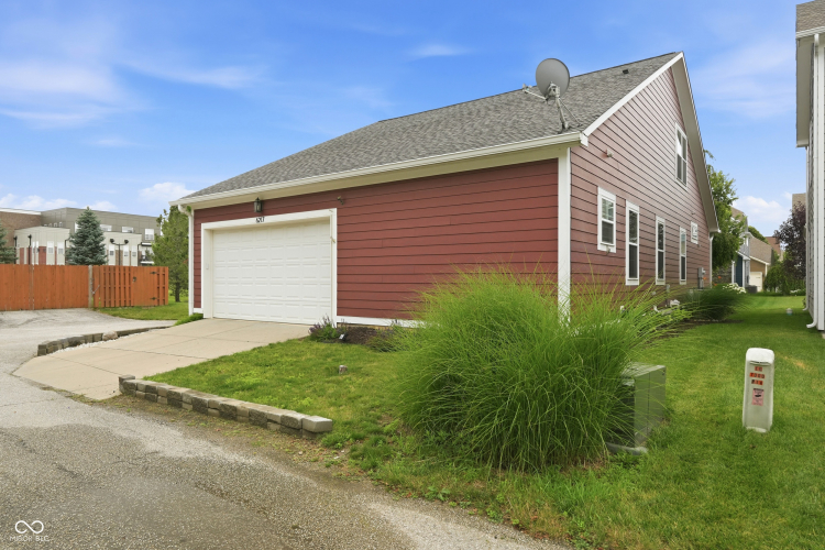 Listing Image 58